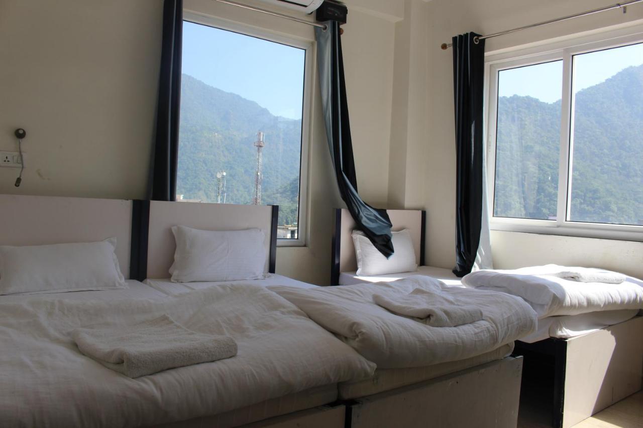 Back Stayz Hostel リシケーシュ エクステリア 写真