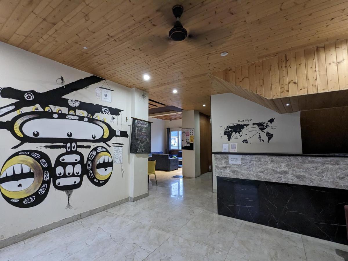 Back Stayz Hostel リシケーシュ エクステリア 写真